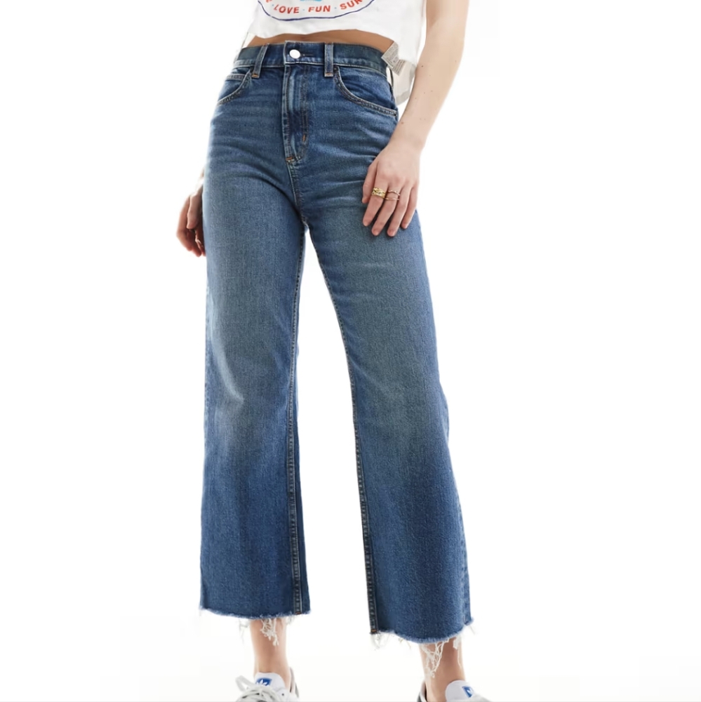 ASOS DESIGN cropped comfort stretch straight leg jeans, Size 28/32 UK